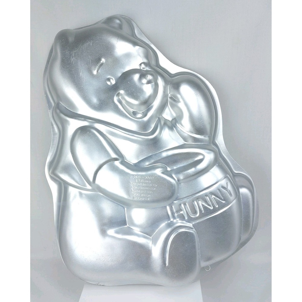 Vintage Wilton Winnie the Pooh Bear Cake Pan Aluminum 2105-3000 14" 1995‎